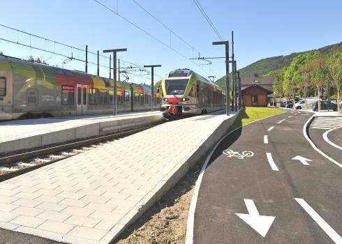 Grande richiesta per piste ciclabili lungo le linee ferroviarie.